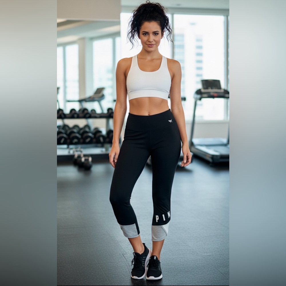 PINK Victoria's Secret Black and White Leggings